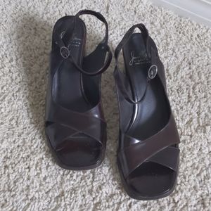 Joan Helpern stacked heel brown sandals Sz 8.5